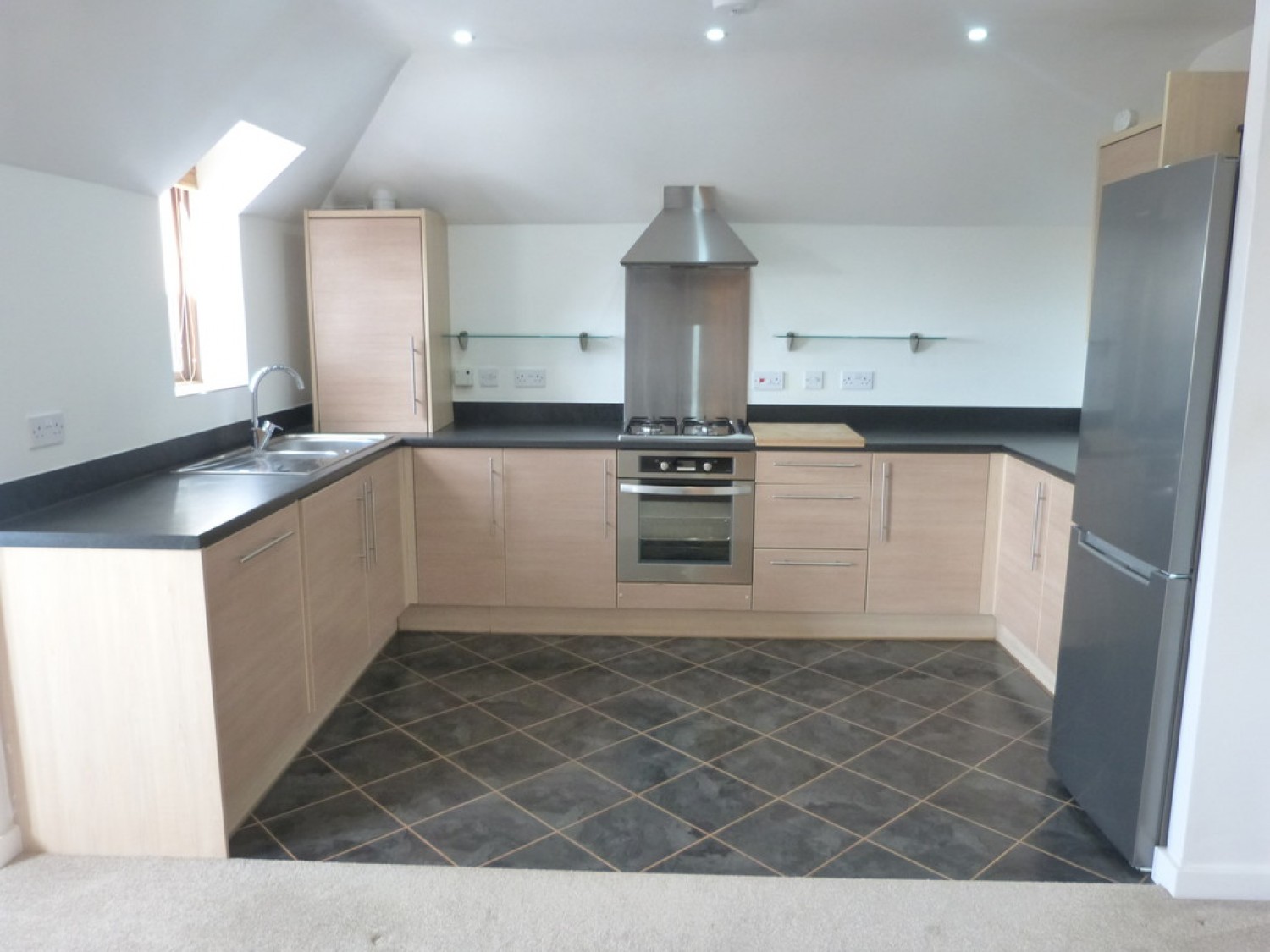 2 bedroom Flat in Ombersley Road