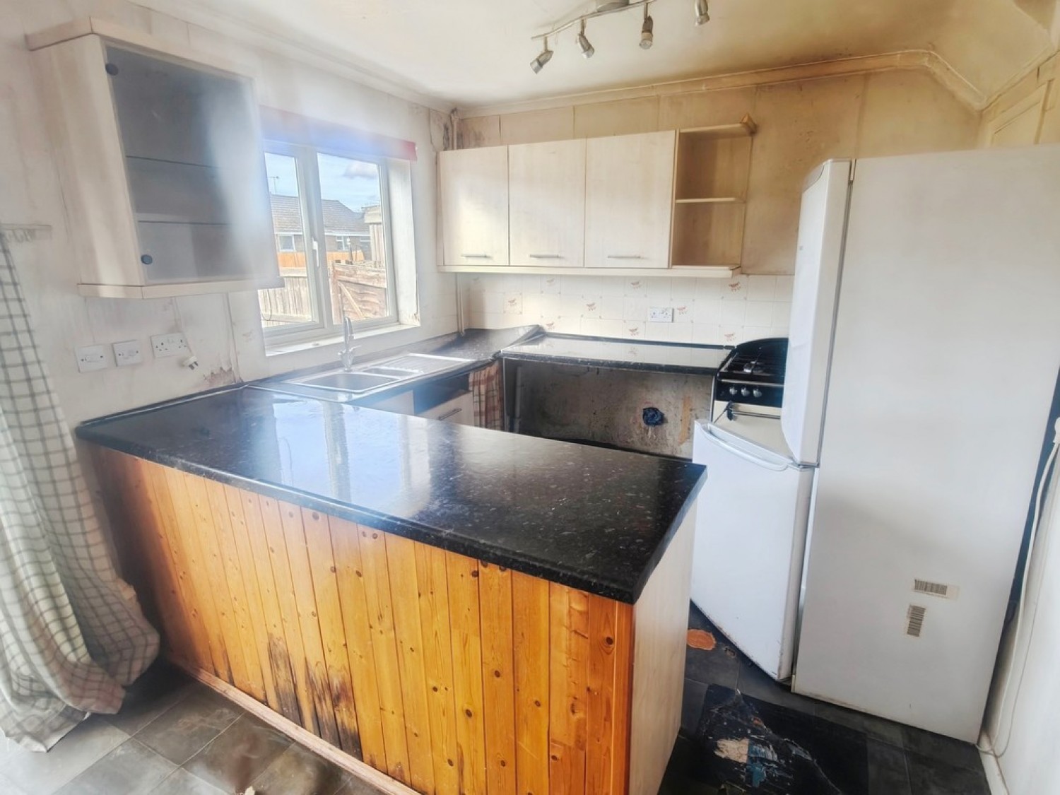 3 bedroom House for Sale Hawkwood Crescent, St Johns