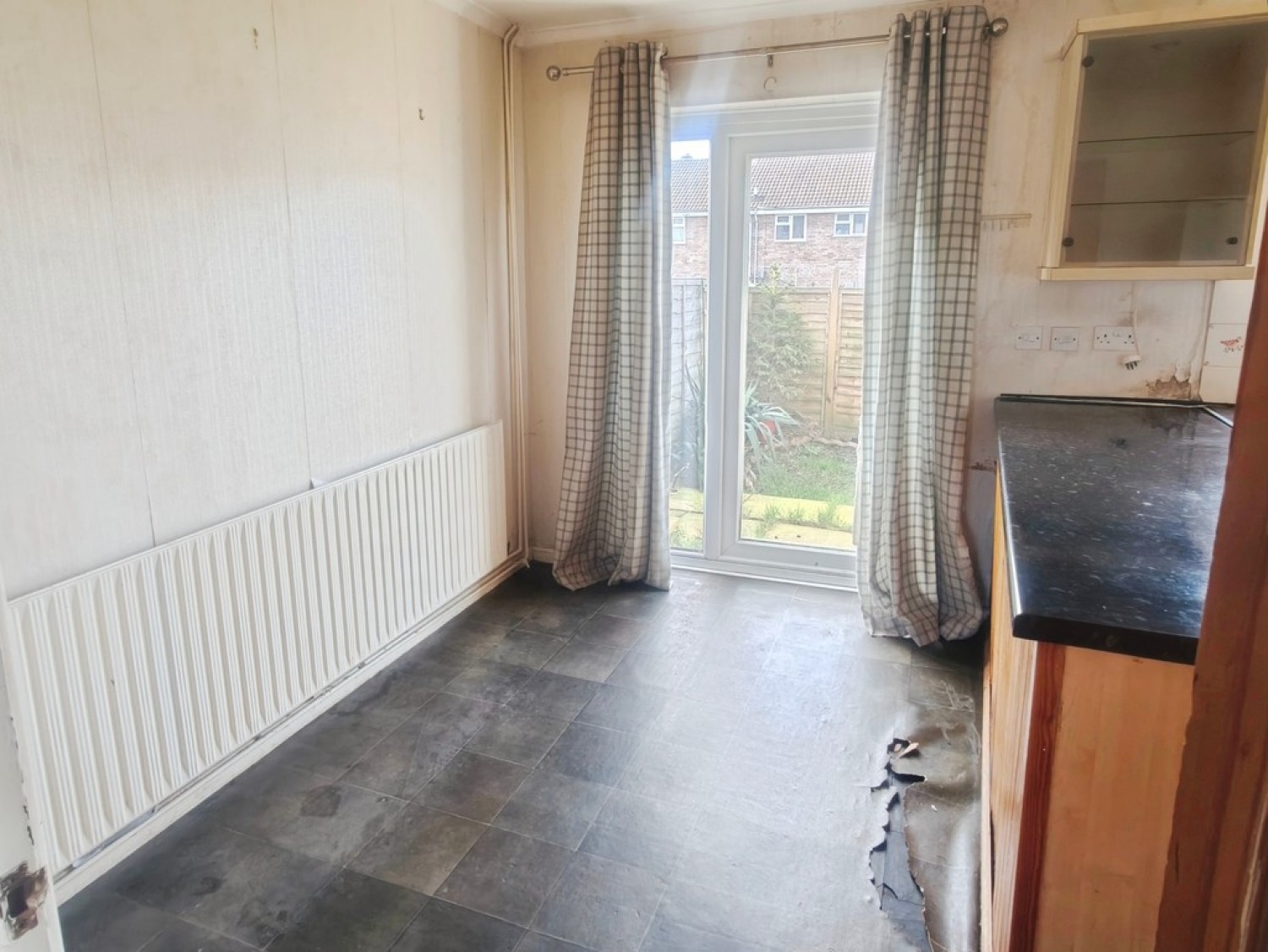 3 bedroom House for Sale Hawkwood Crescent, St Johns