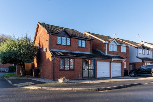 Woodbank Drive, Catshill