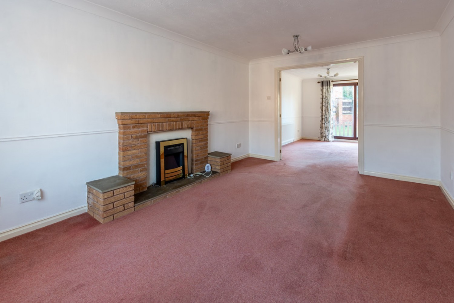 3 bedroom House for Sale Woodbank Drive, Catshill