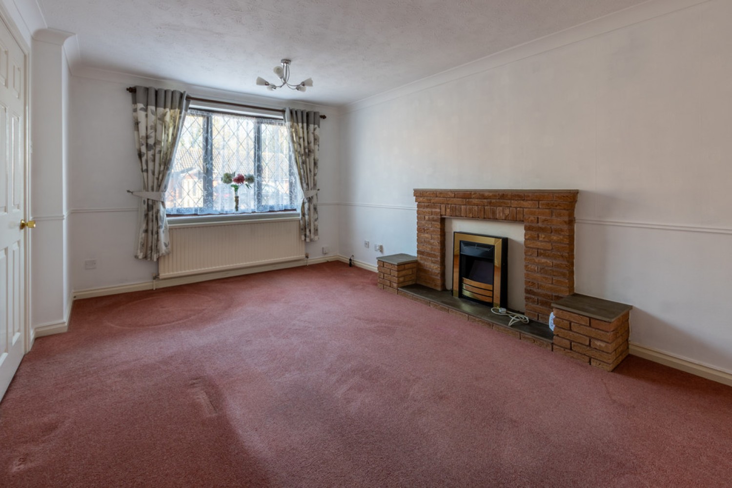 3 bedroom House for Sale Woodbank Drive, Catshill
