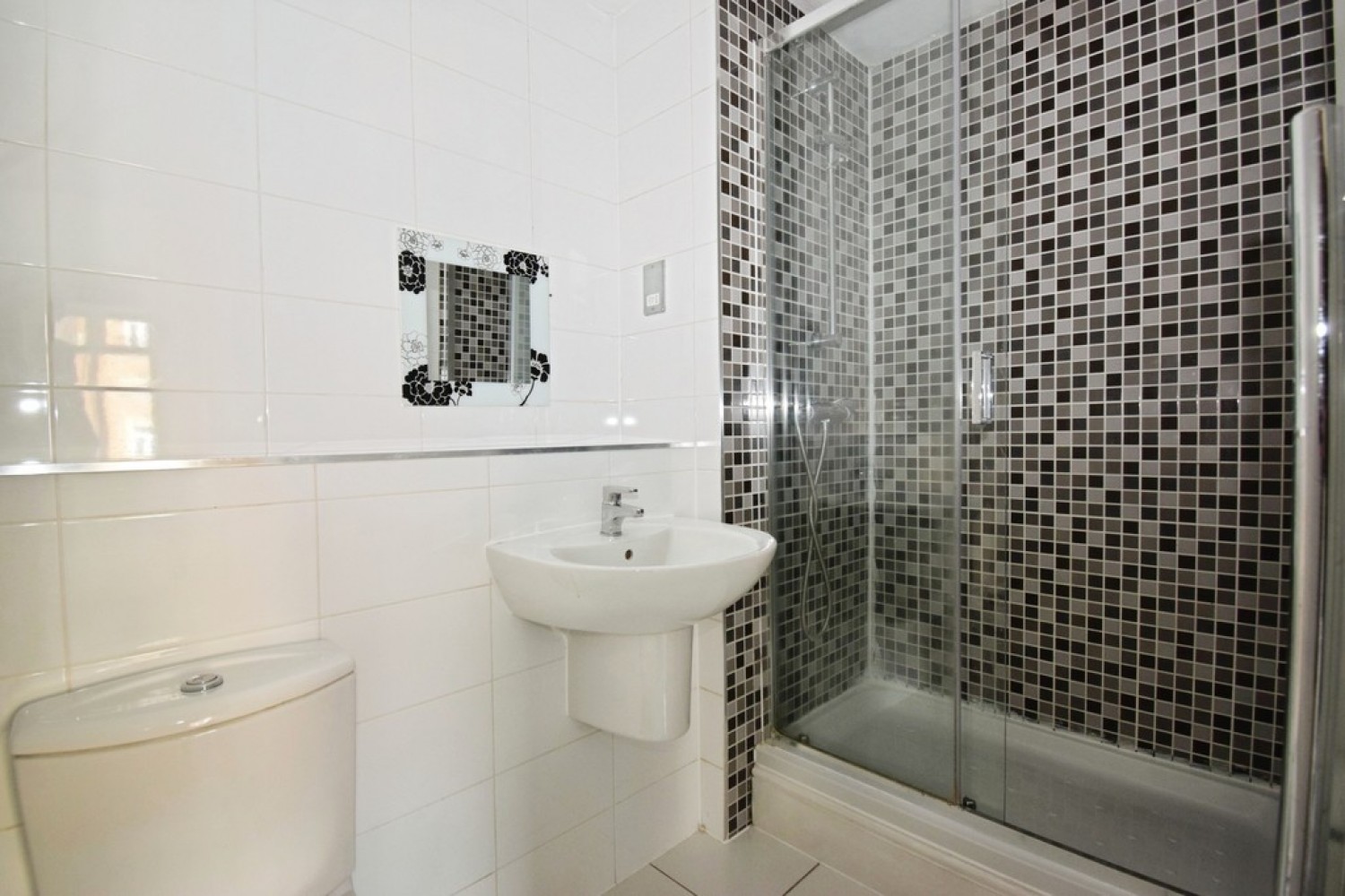 2 bedroom Flat for Sale The Wharf, Diglis Road