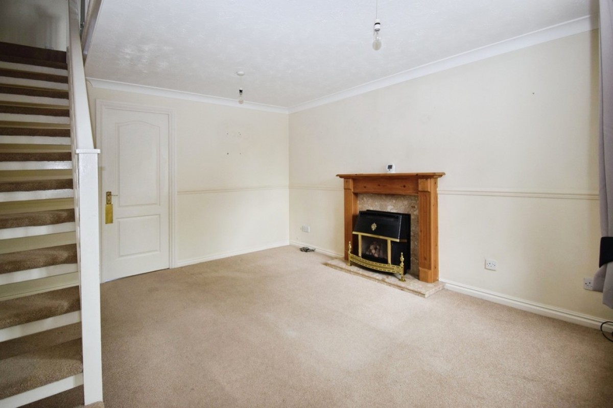 21 Blackwood Road, Bromsgrove, B60 1AN