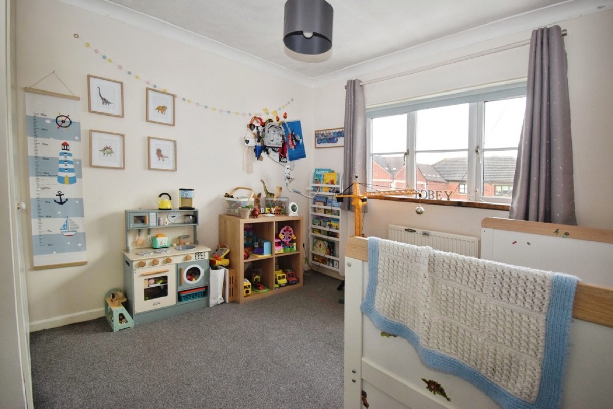 11 Bicton Avenue, St Peters, Worcester, WR5 3TF