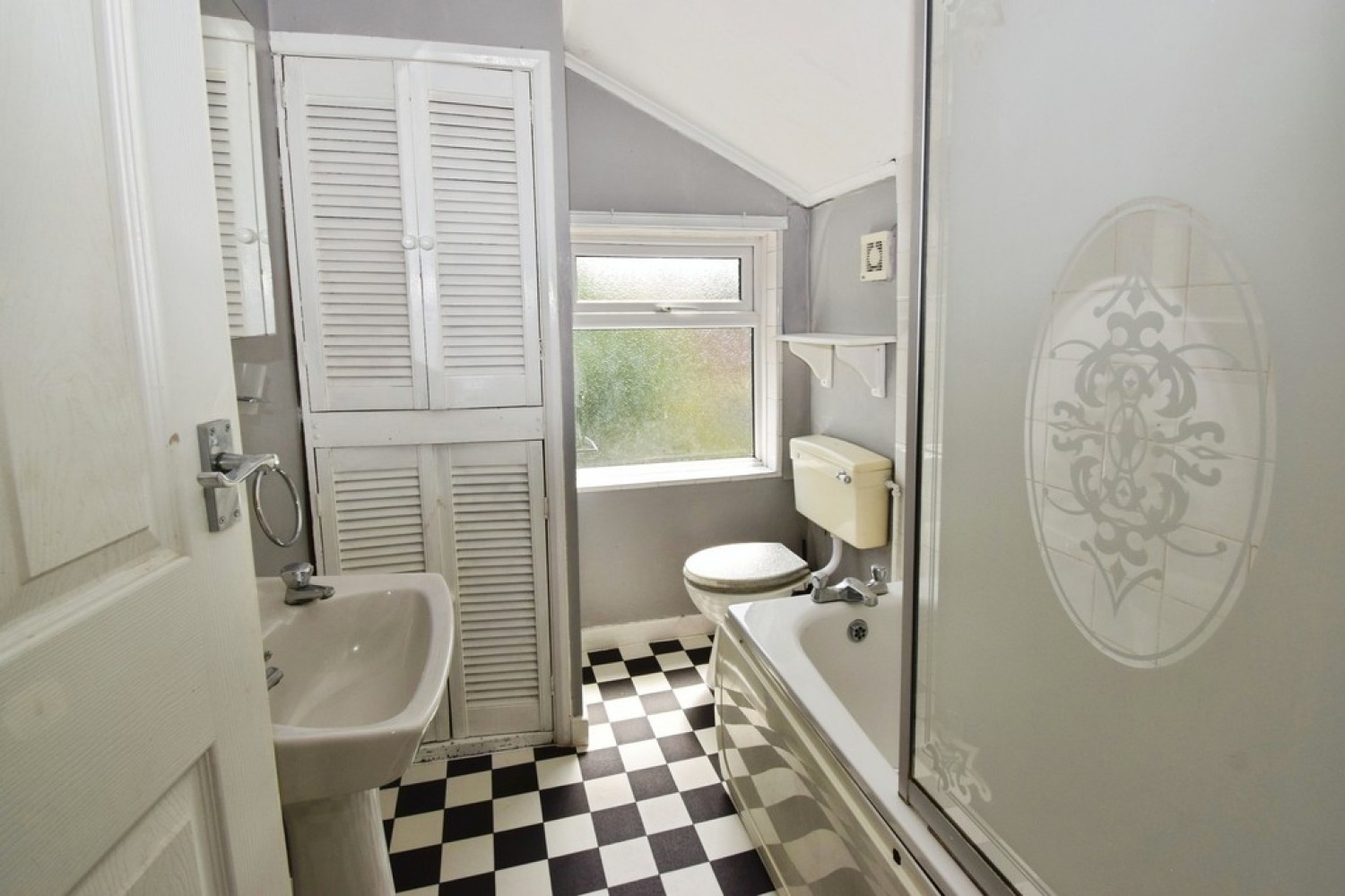 2 bedroom House for Sale 12 Livingstone Street, Worcester, WR5 2ES