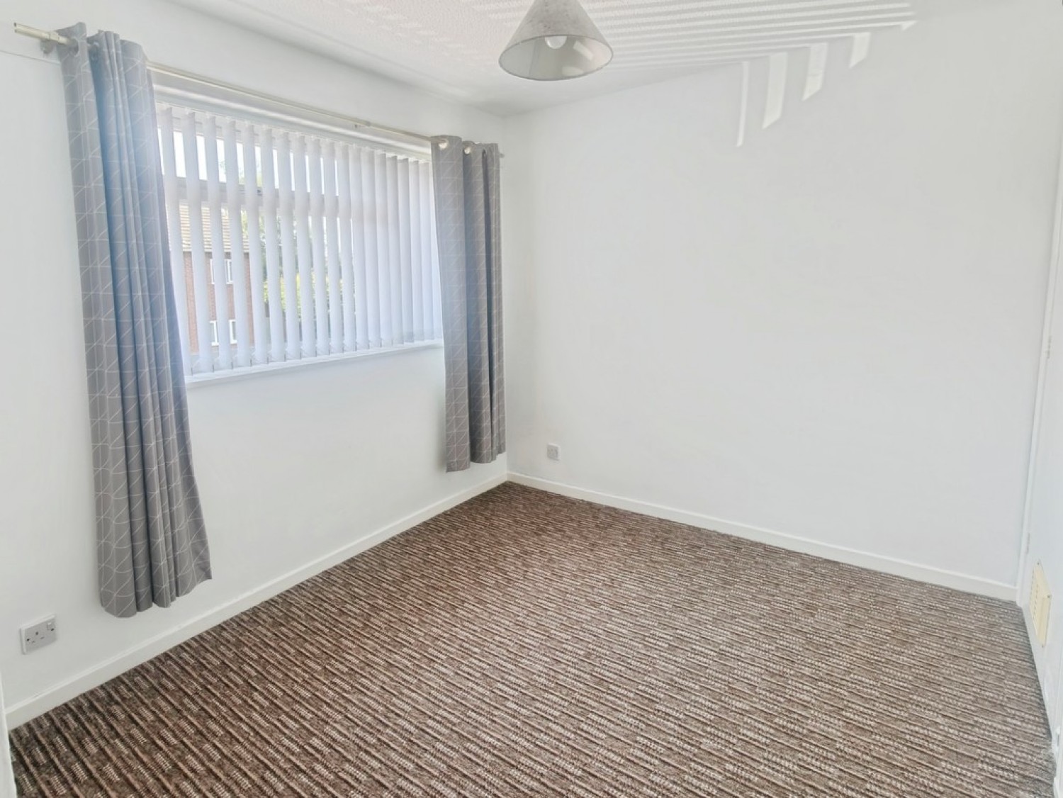 3 bedroom House for Letting Westbury Avenue