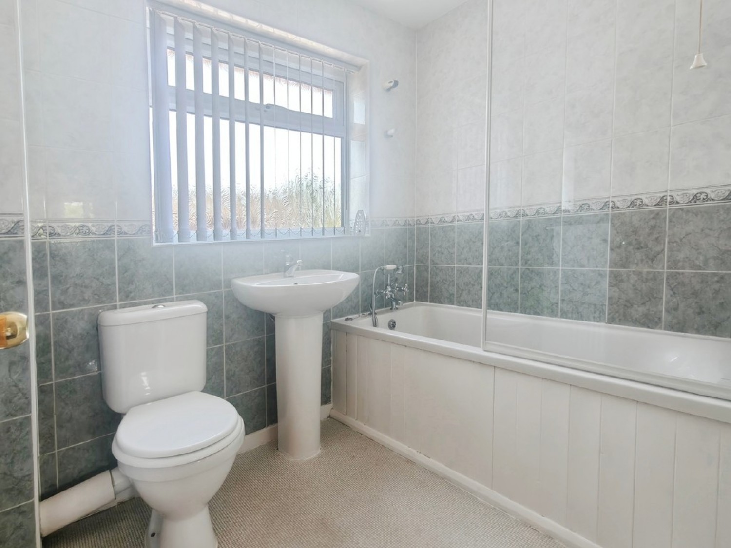 3 bedroom House for Letting Westbury Avenue