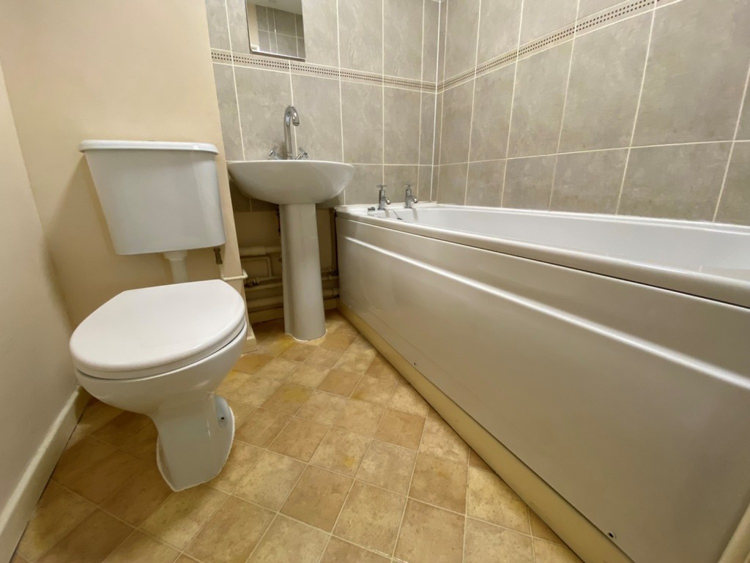 1 bedroom Flat for Letting Smallthorn Place, Woodville