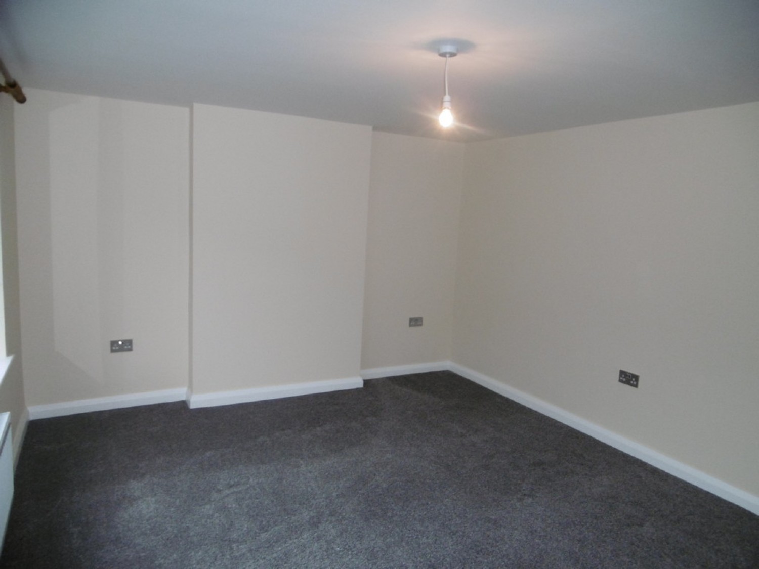 Holyoak Crescent, Heather