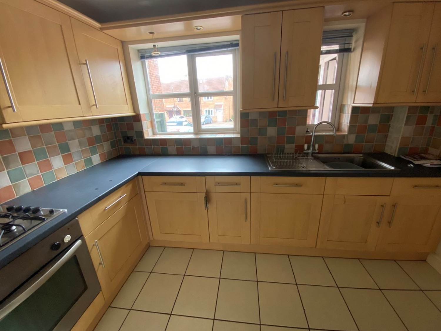 3 bedroom House for Letting Oak Close, Castle Gresley, Swadlincote