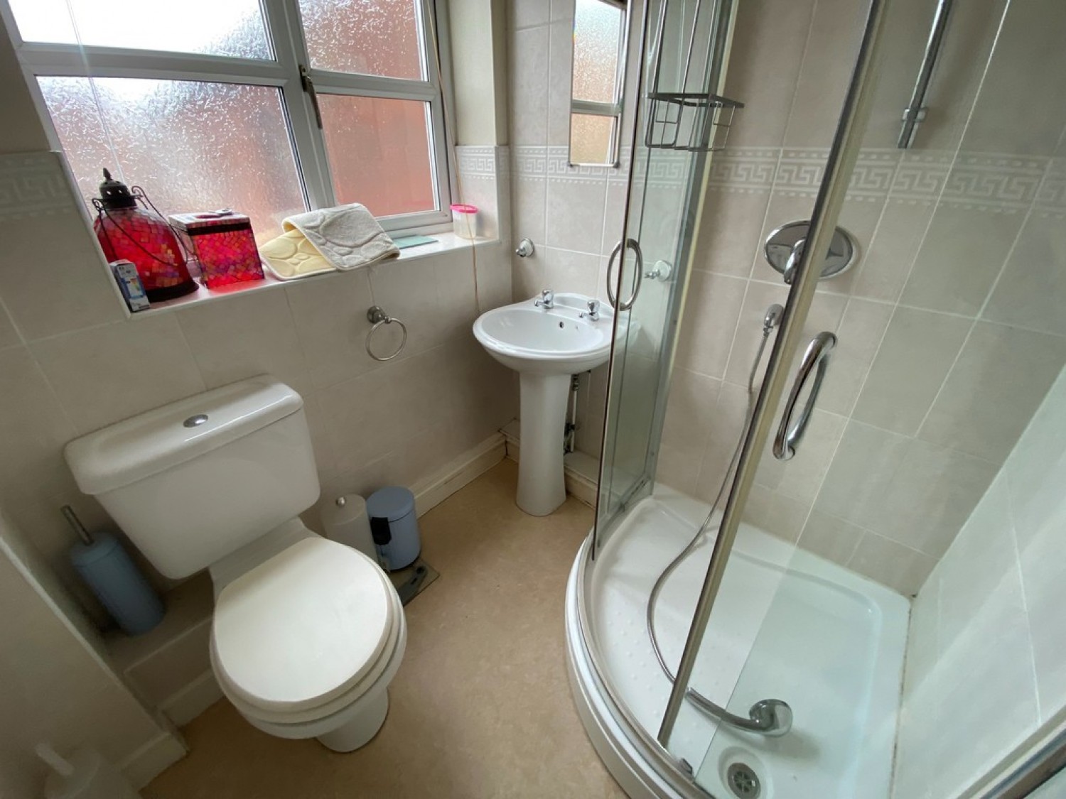 3 bedroom House for Letting Oak Close, Castle Gresley, Swadlincote