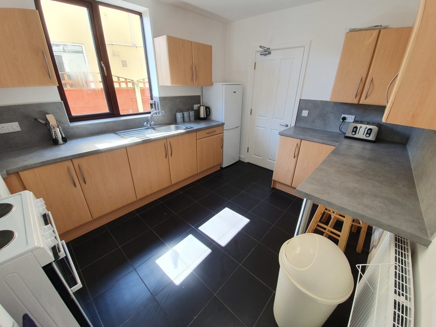 1 bedroom House of Multiple Occupation for Letting Hugglescote, Coalville