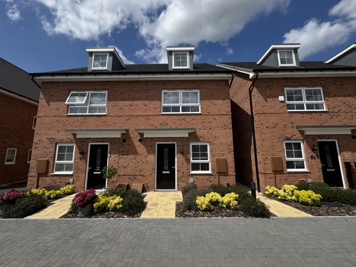 Moon Avenue, Hugglescote, Leicestershire