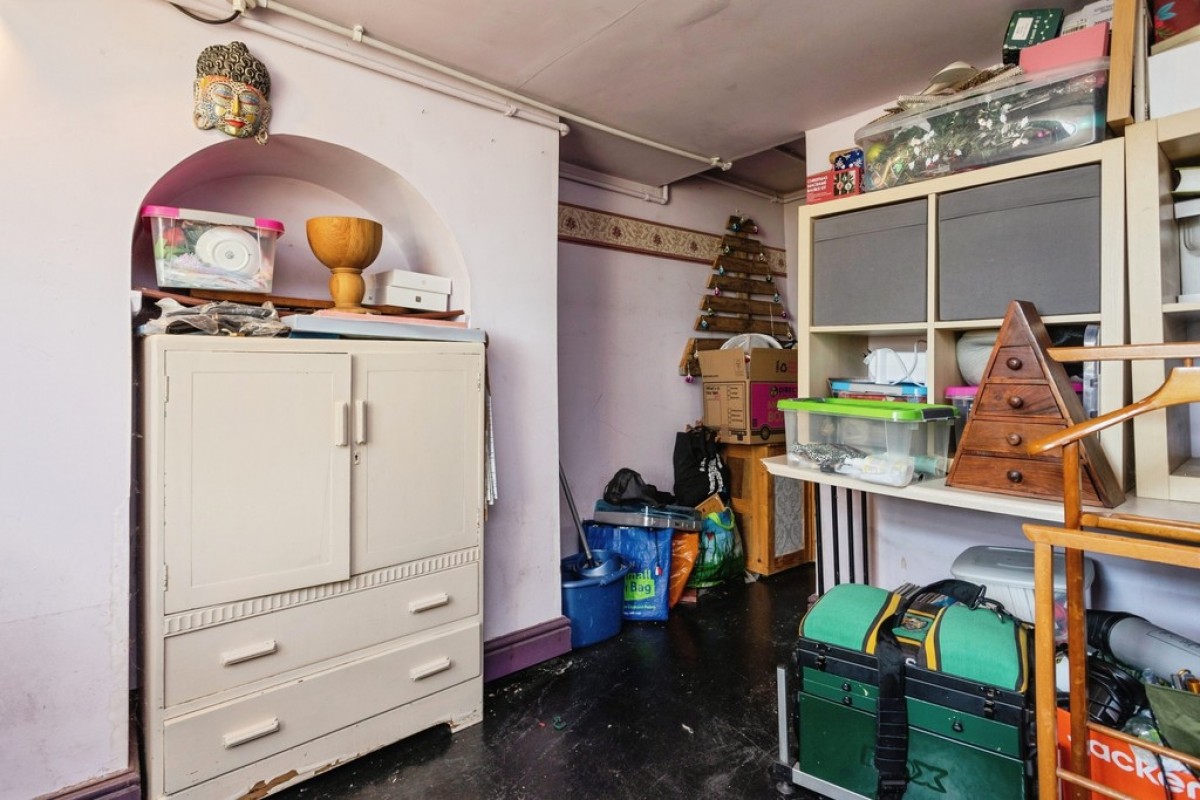 Station Road, Hugglescote