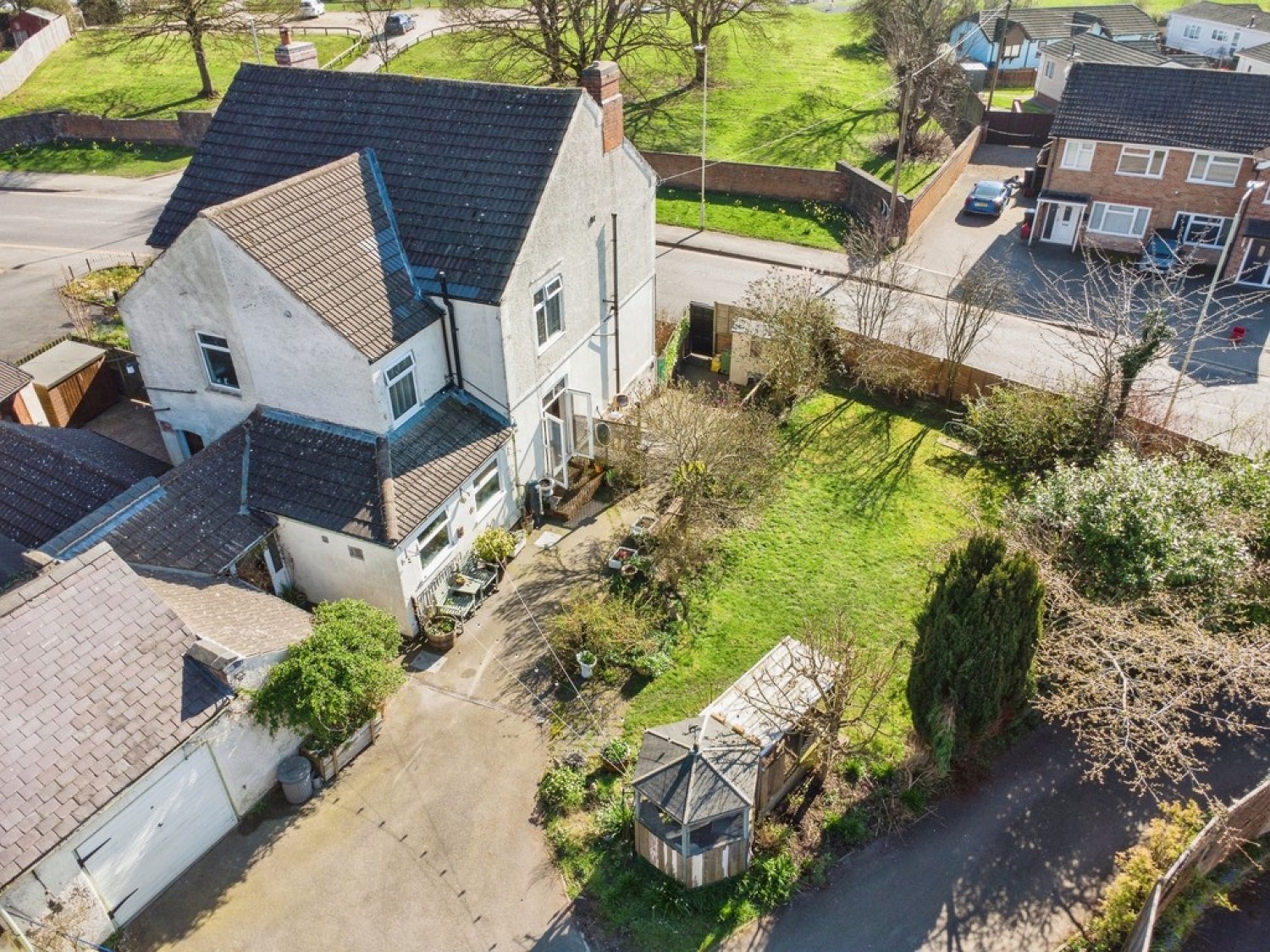 2 bedroom House for Sale Station Road, Hugglescote