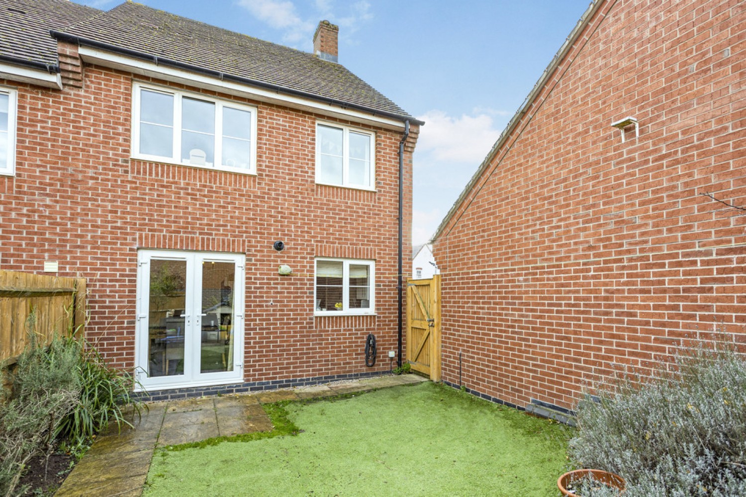 3 bedroom House for Sale Spitfire Road , Castle Donington