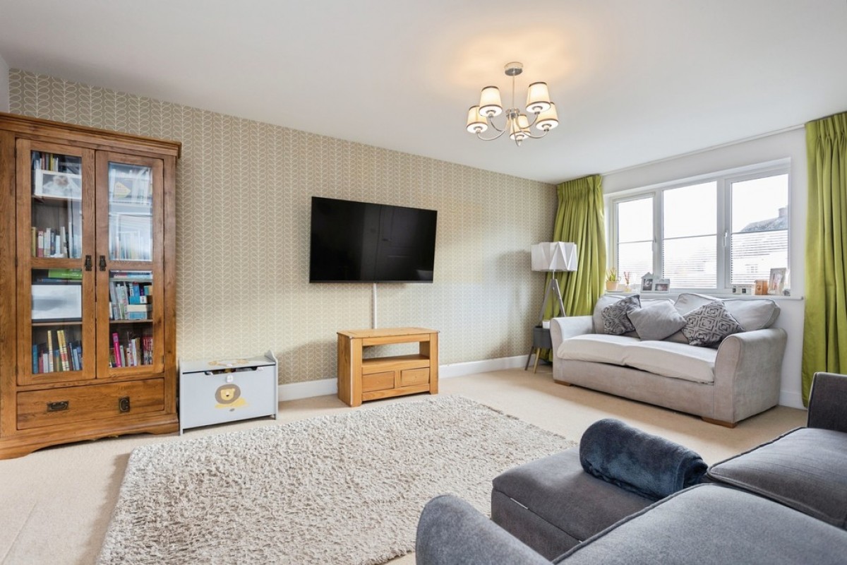 Spitfire Road , Castle Donington