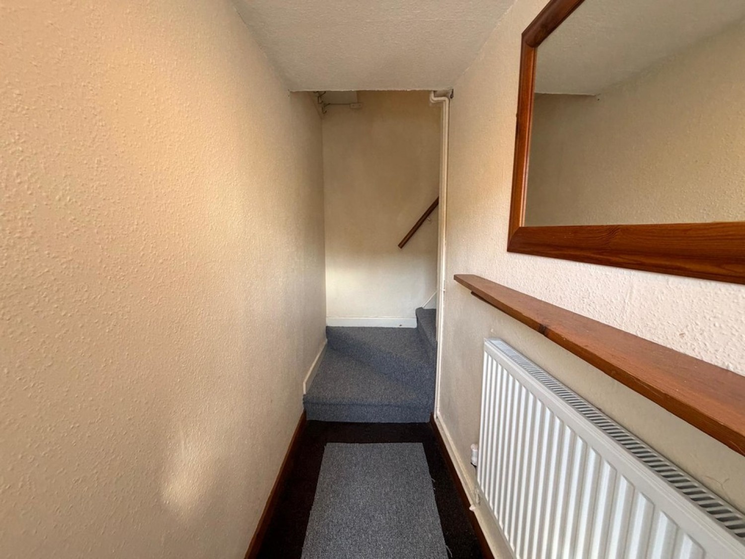 1 bedroom Flat for Letting Avenue road