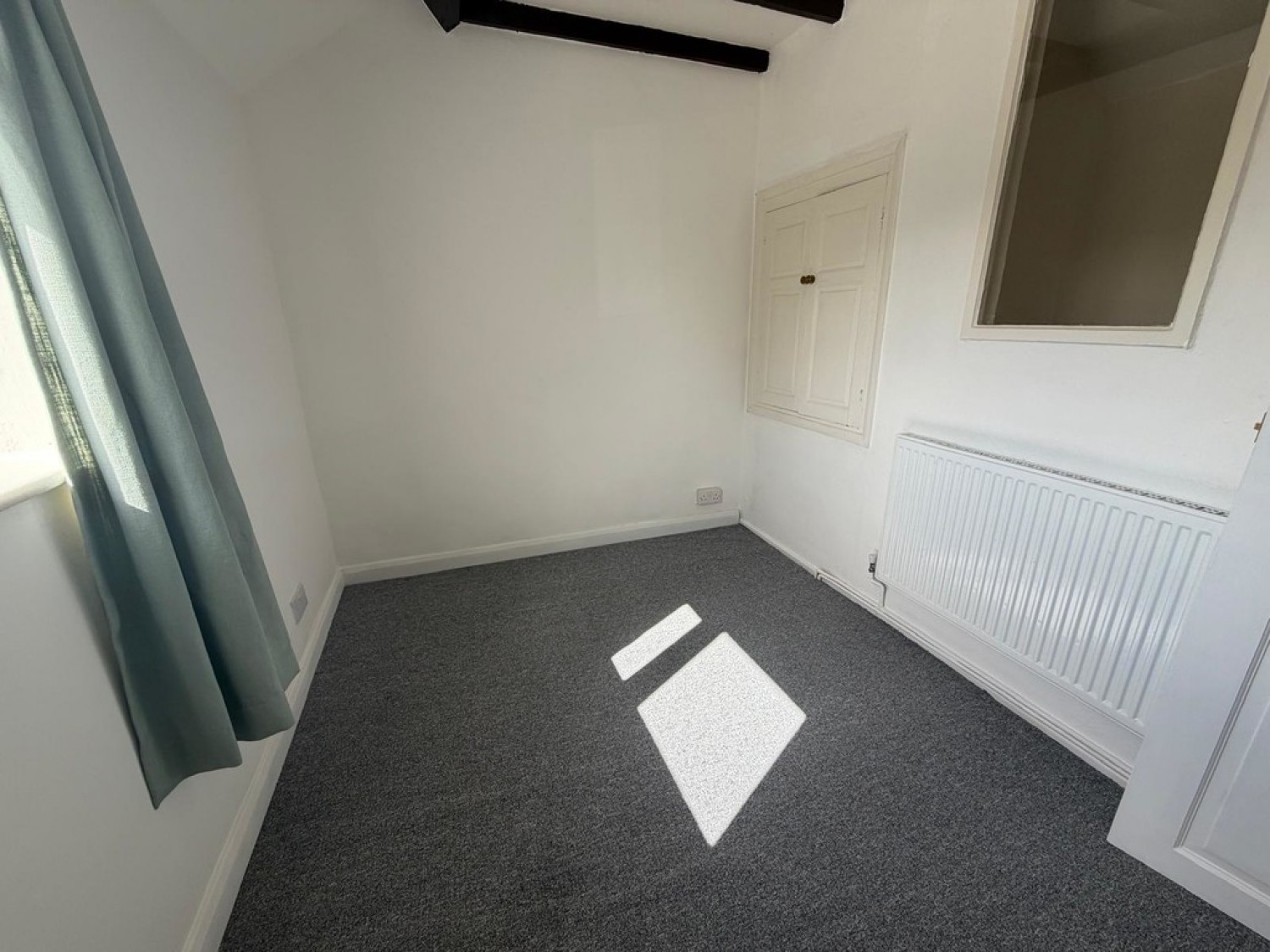 1 bedroom Flat for Letting Avenue road