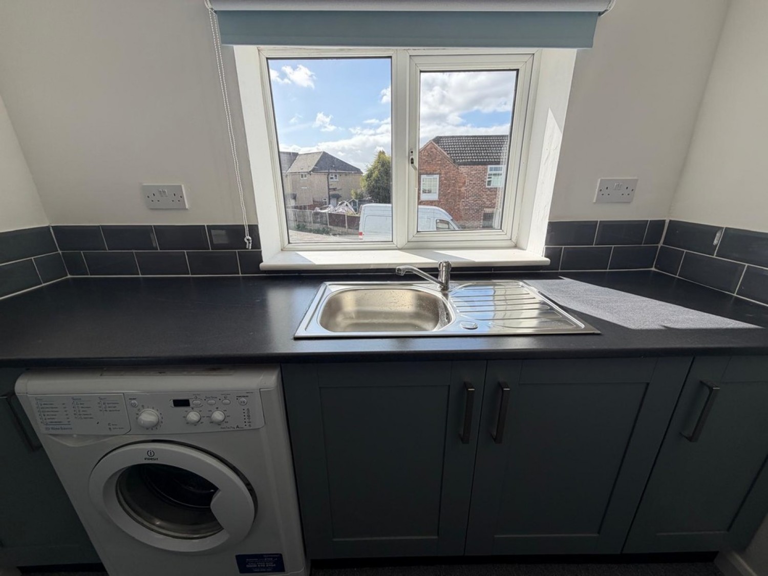 1 bedroom Flat for Letting Avenue road