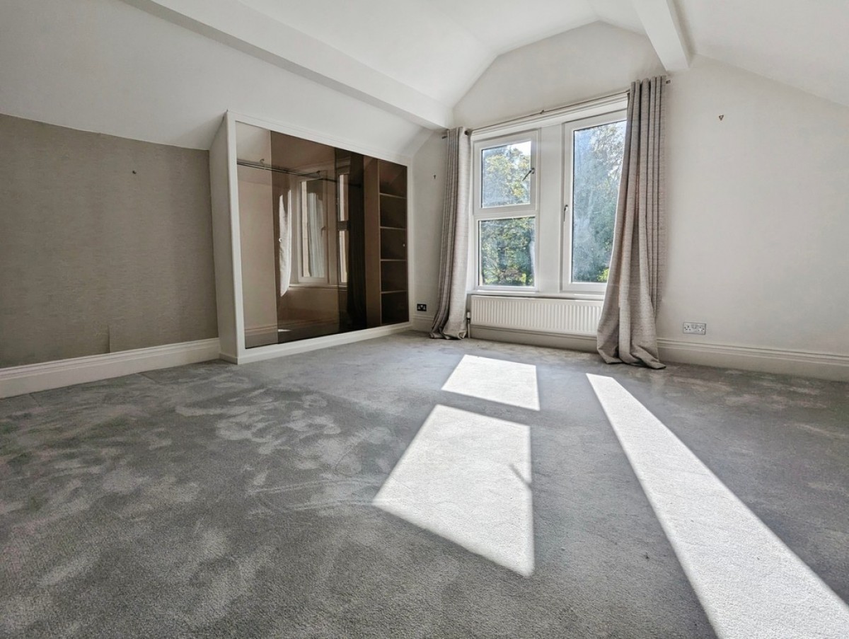 Harlow Moor Drive, Harrogate