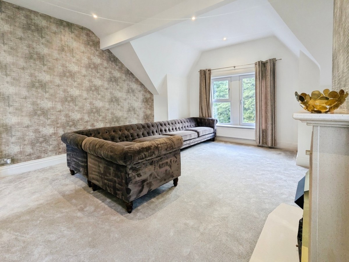 Harlow Moor Drive, Harrogate