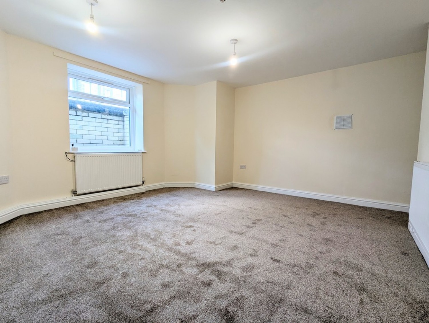 1 bedroom Flat for Letting East Parade, Harrogate