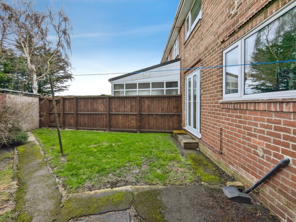 Almsford Drive, Harrogate