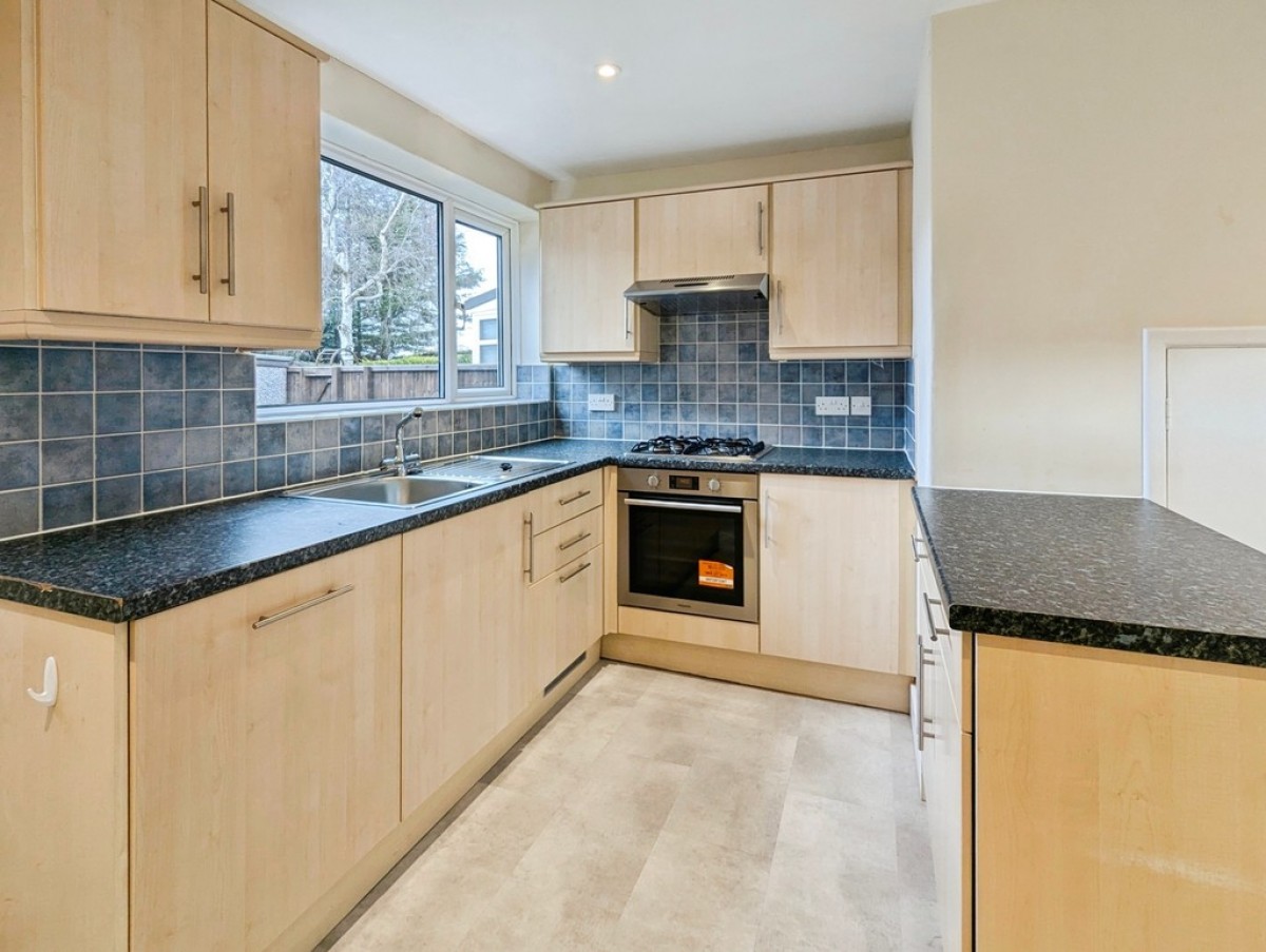 Almsford Drive, Harrogate