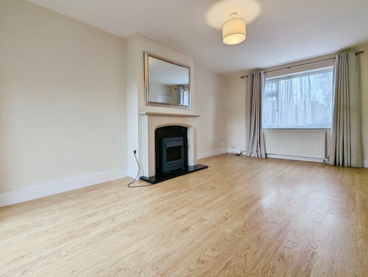 Almsford Drive, Harrogate