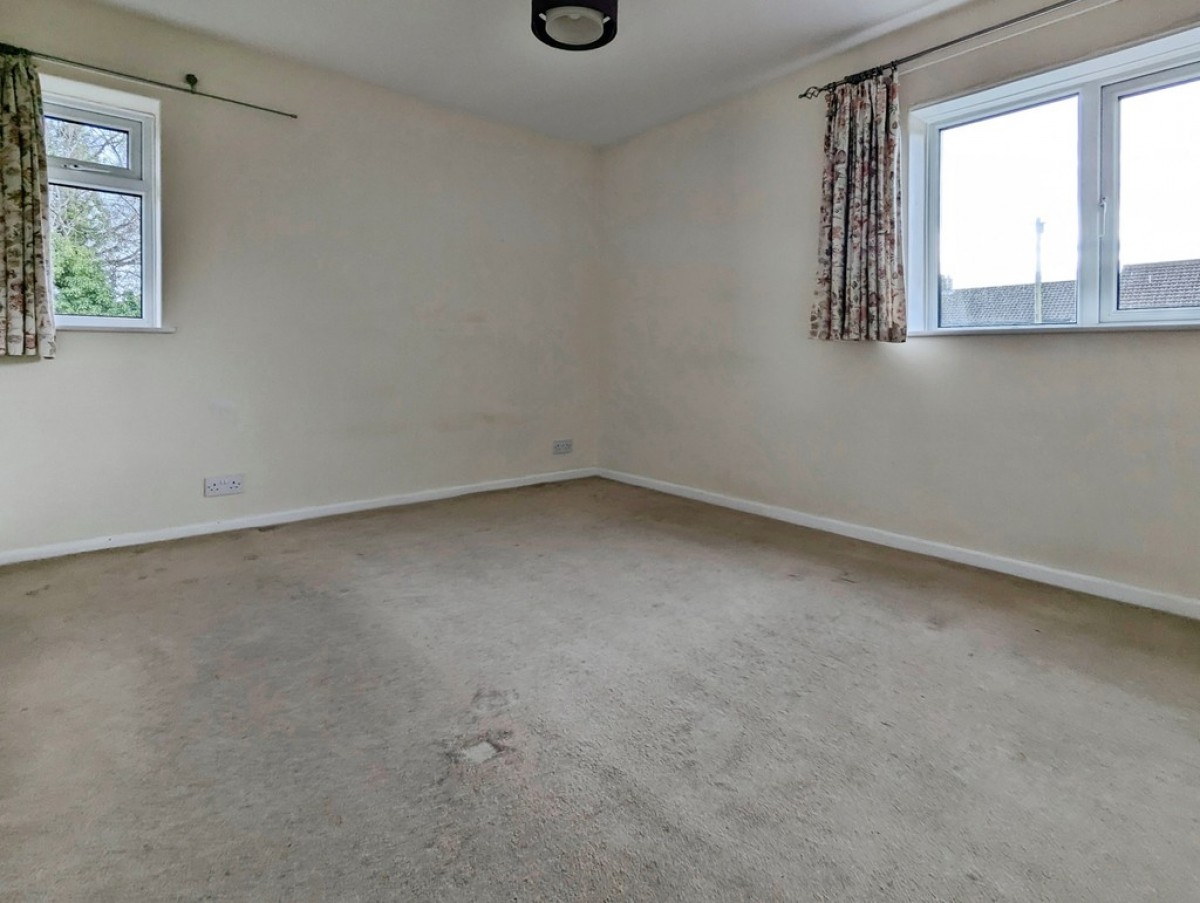 Almsford Drive, Harrogate