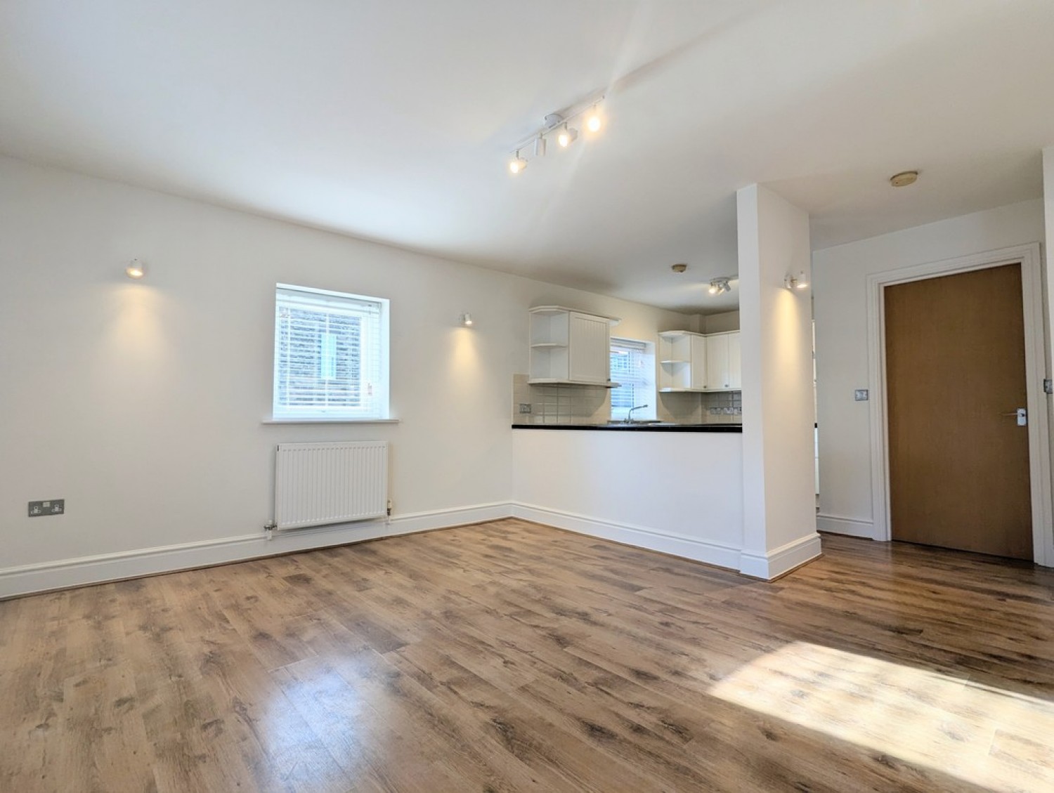 2 bedroom Flat for Letting Cold Bath Road