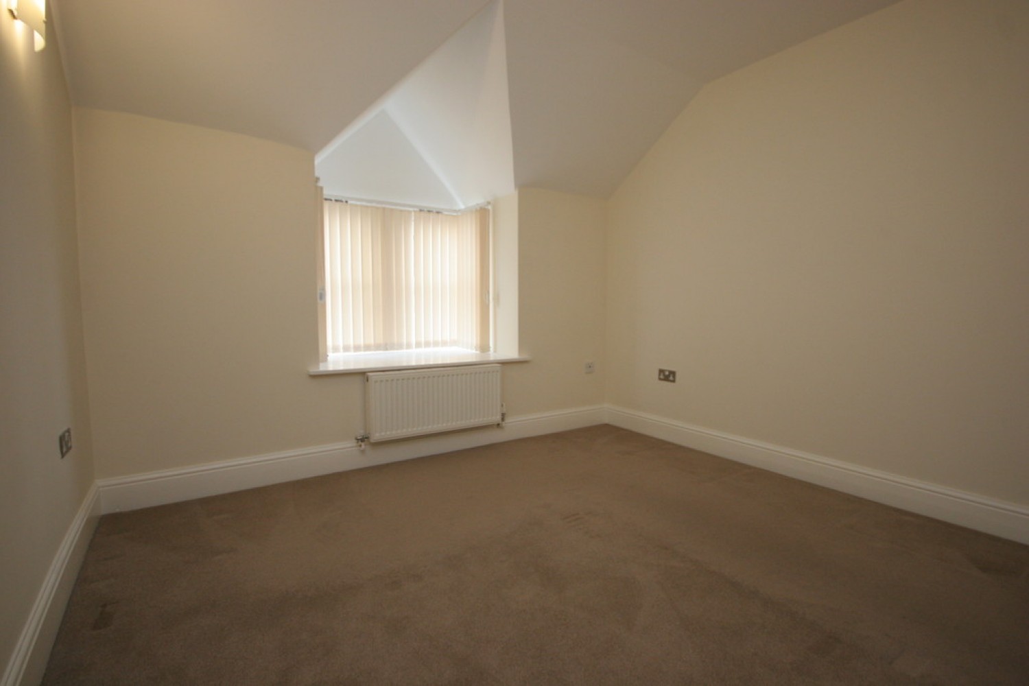 2 bedroom Flat for Letting Cold Bath Road