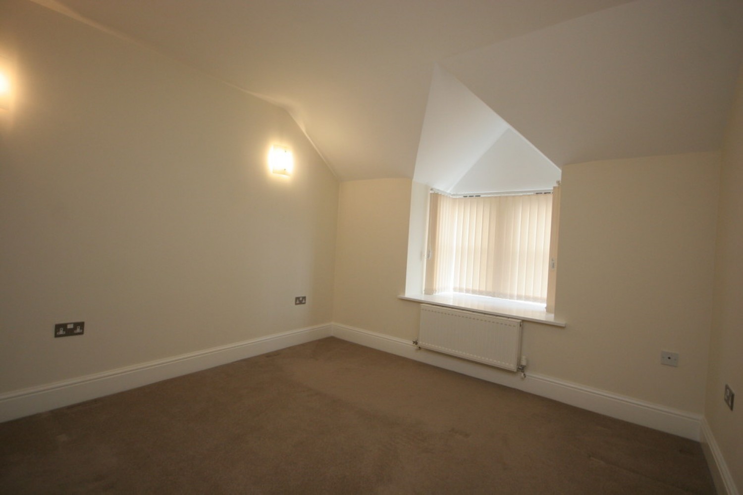 2 bedroom Flat for Letting Cold Bath Road