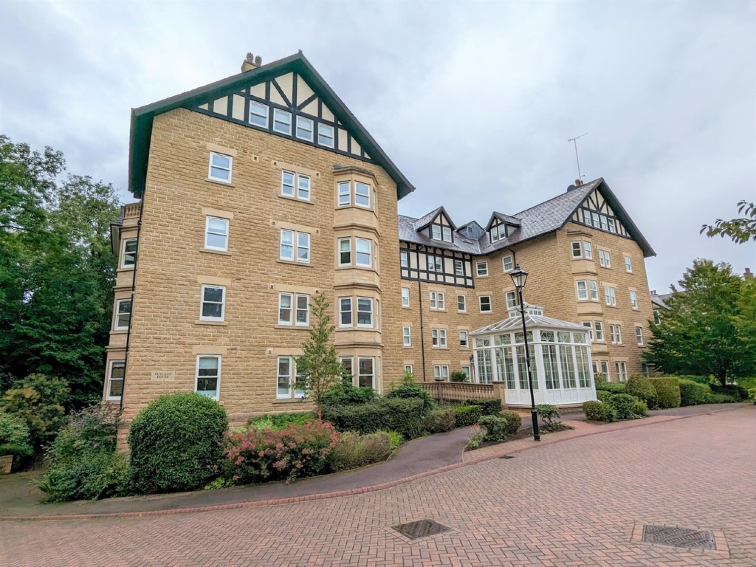 Mansfield Court, Harrogate, North Yorkshire