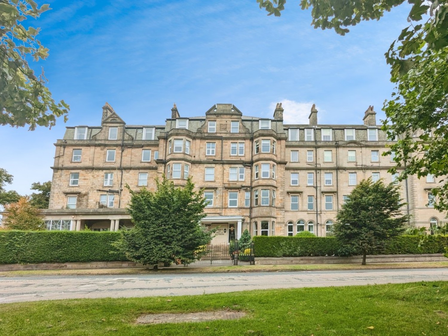 Prince Of Wales Mansions, York Place, Harrogate