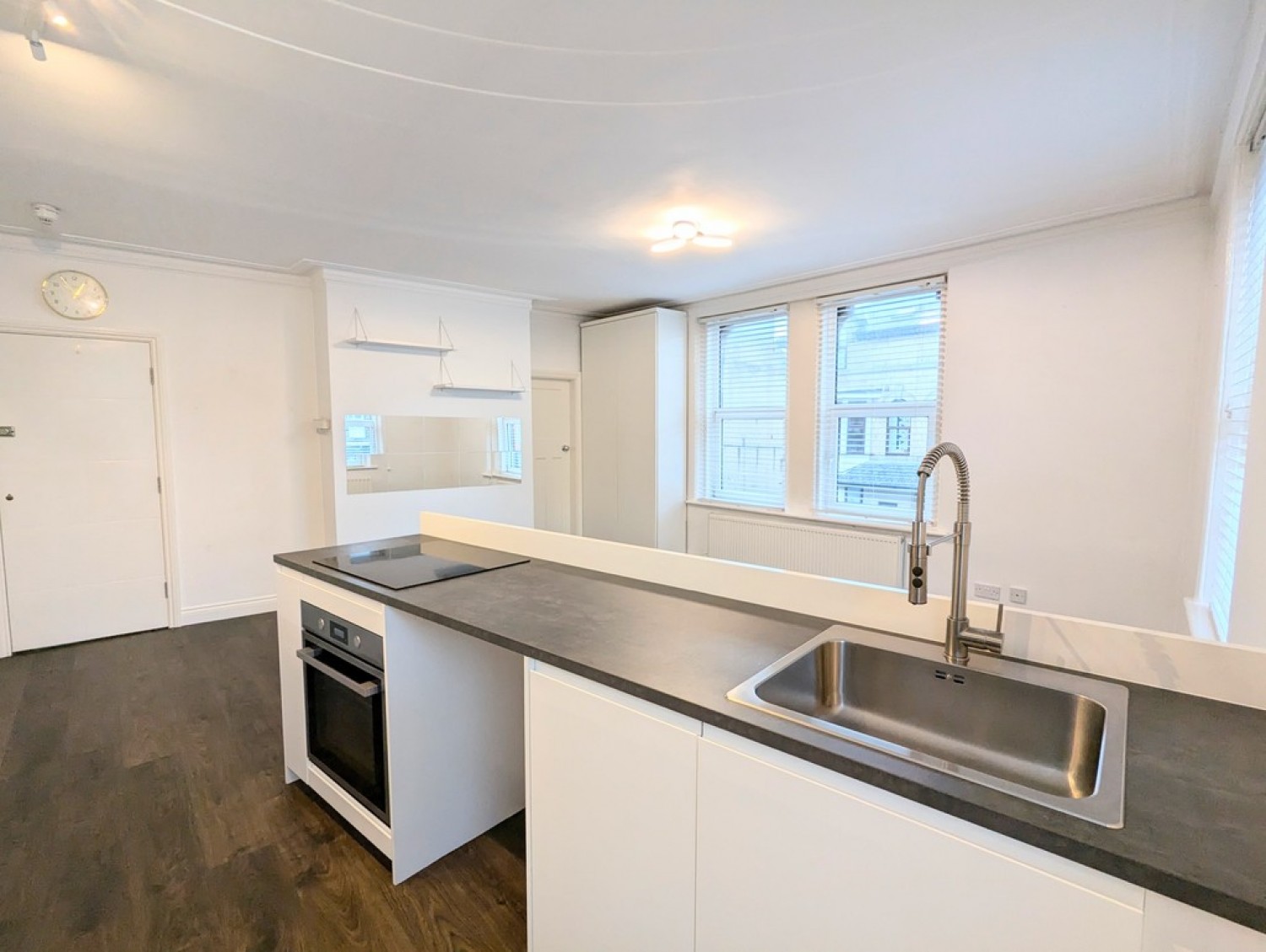 1 bedroom Flat for Letting Towering House, Cheltenham Mount, Harrogate