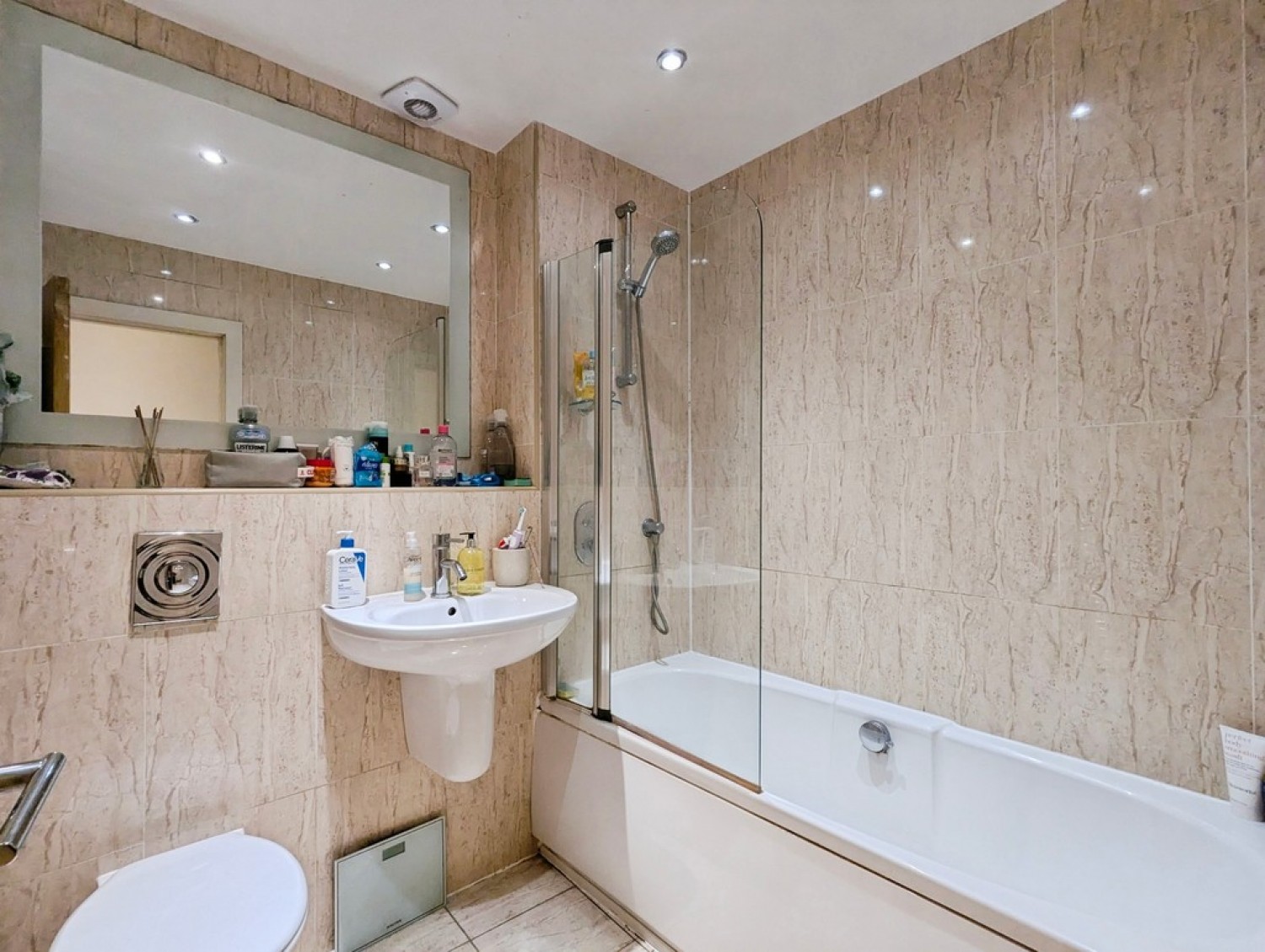 2 bedroom Flat for Sale Eton Court, Roseville Avenue