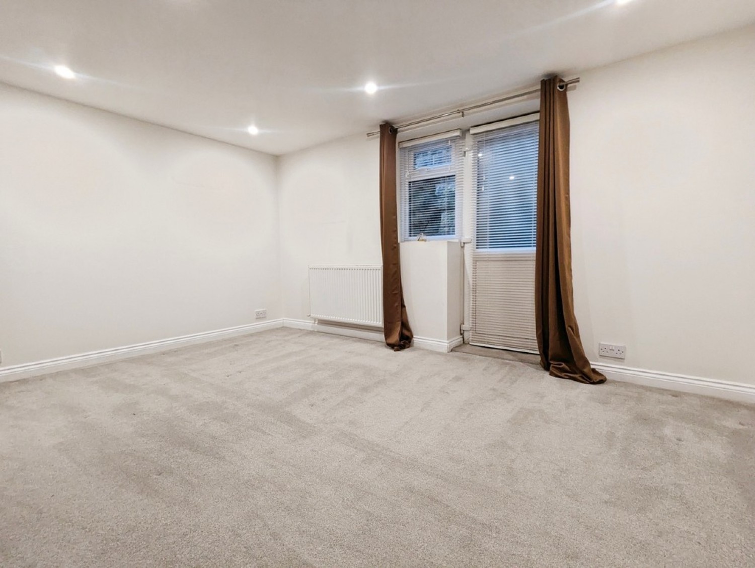 2 bedroom Flat for Letting Franklin Road, Harrogate