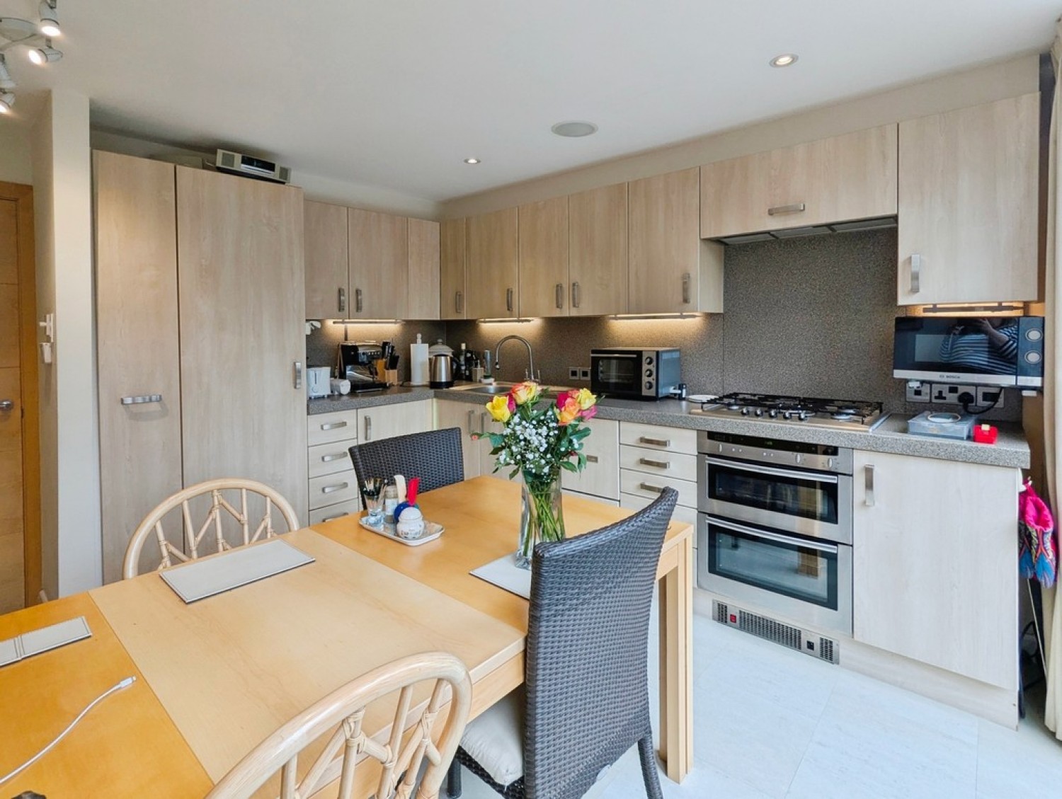 3 bedroom House for Sale Harcourt Drive, Harrogate