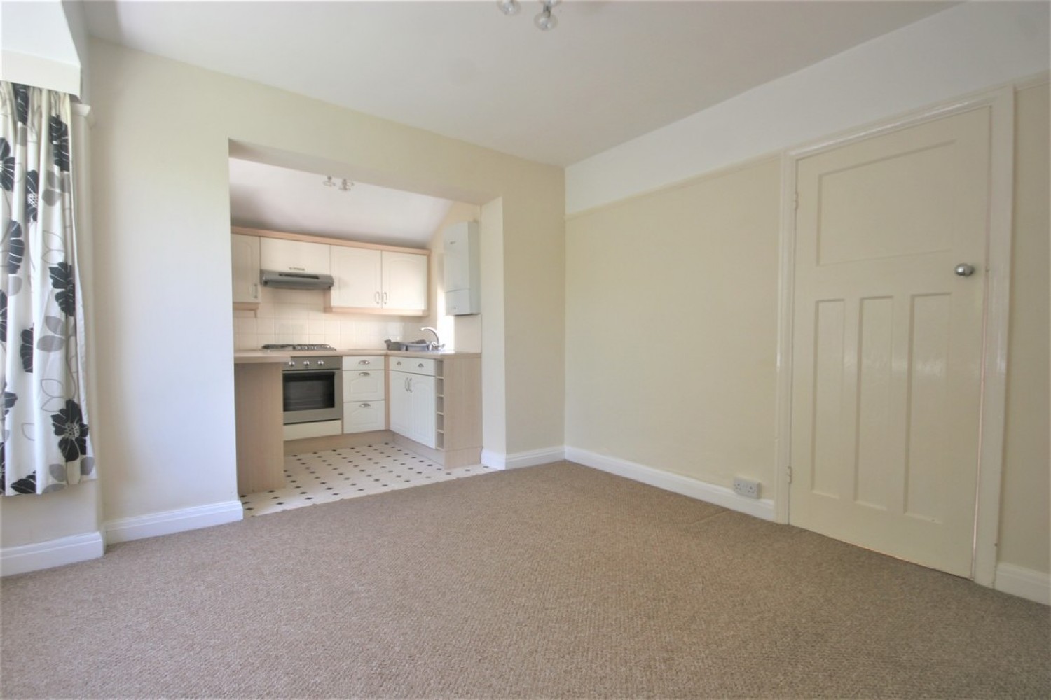 3 bedroom House for Sale Wharfedale Avenue, Harrogate