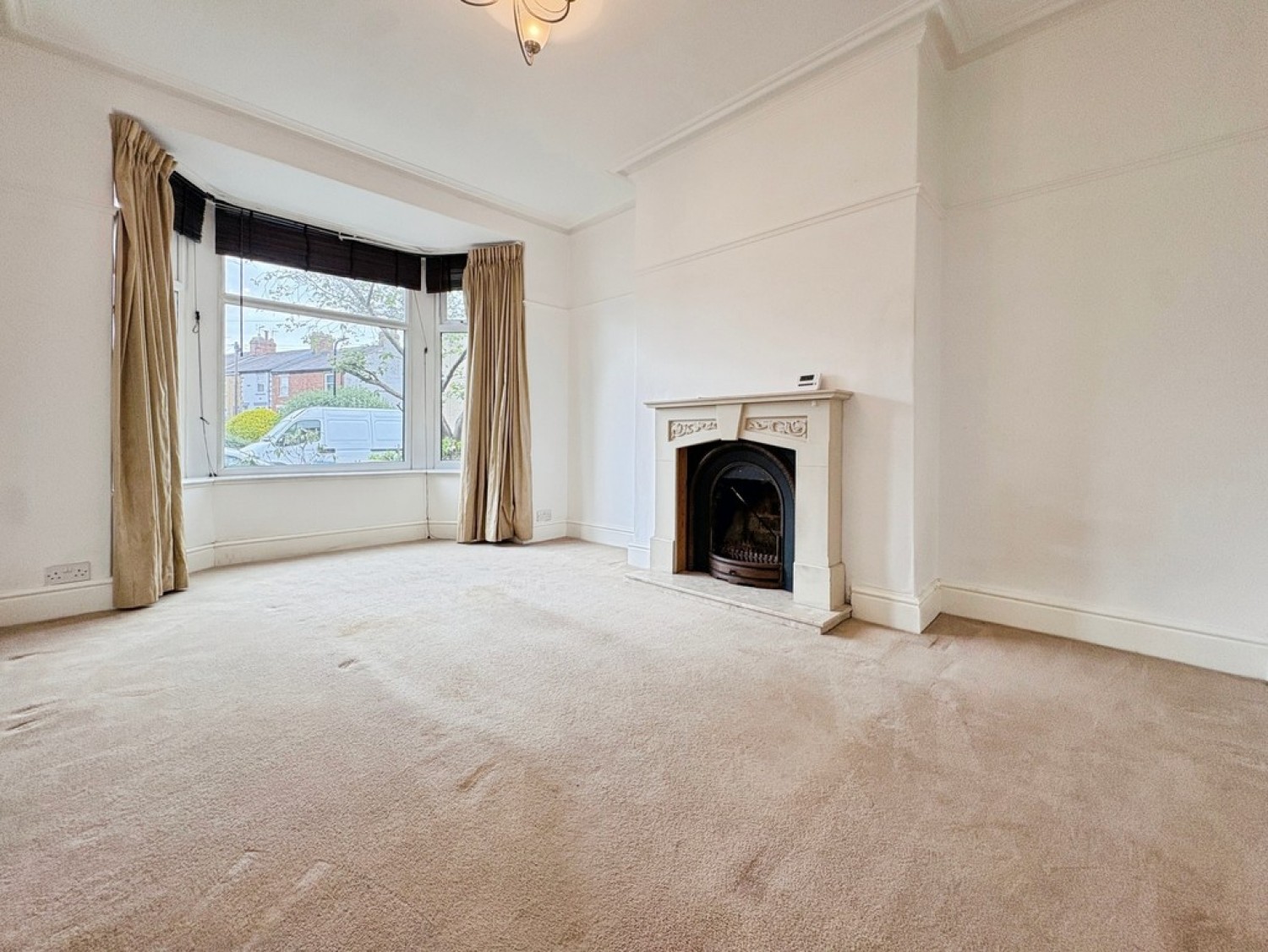 2 bedroom House for Sale The Avenue, Harrogate