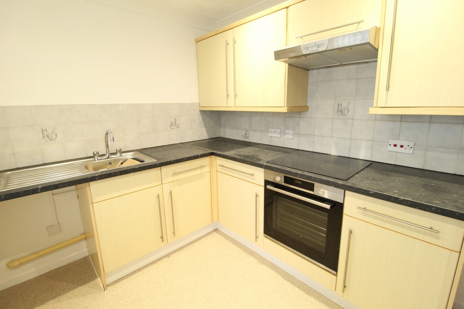 2 bedroom Flat for Letting Mermaid Close, Bury St Edmunds