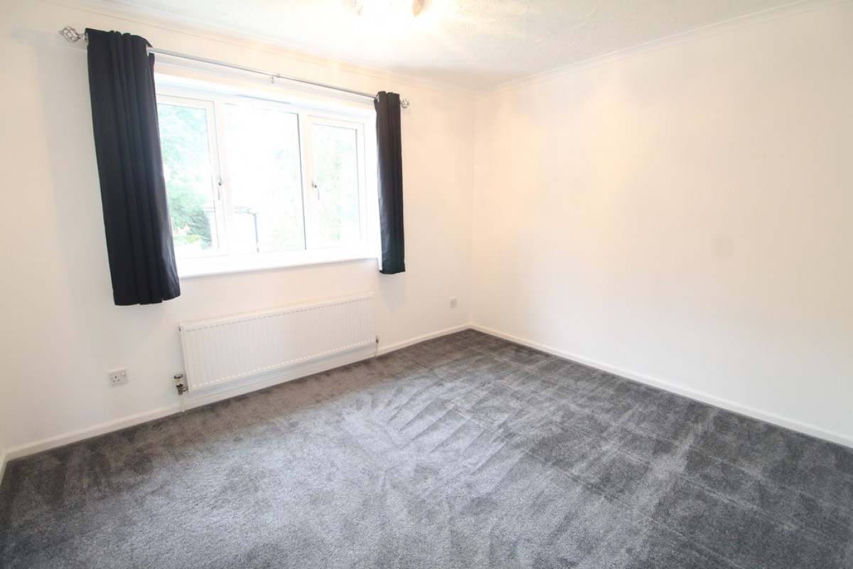 Howes Avenue, Thurston