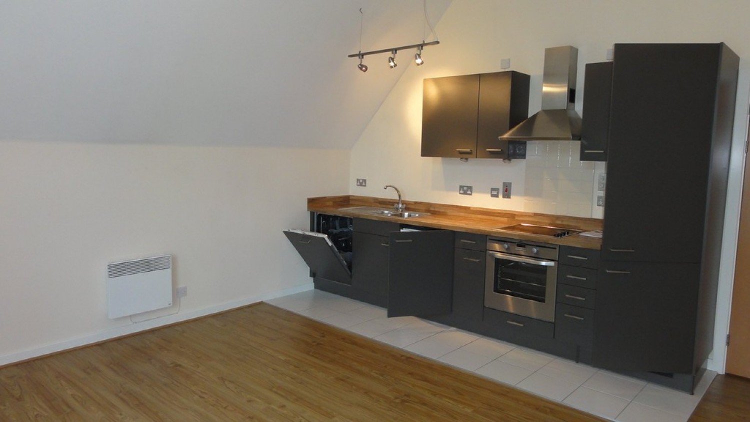 1 bedroom Flat in Ording House, Gosnold Street