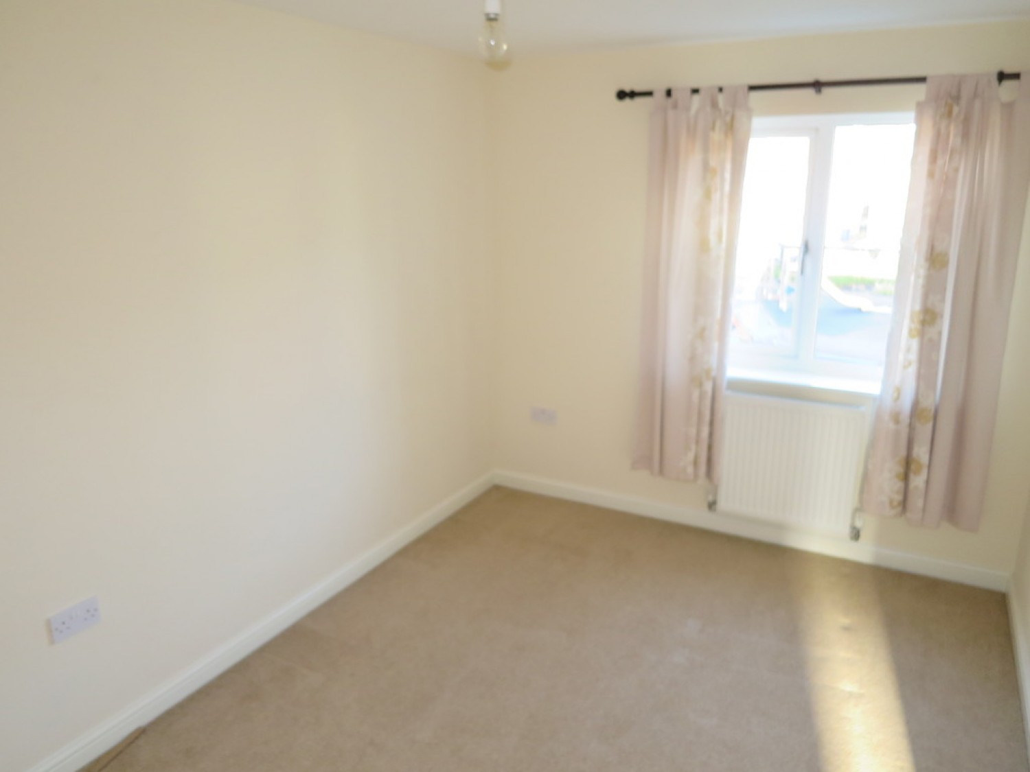 3 bedroom House for Letting Orchid Drive, Red Lodge