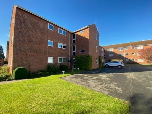 Fairlawns, Newmarket