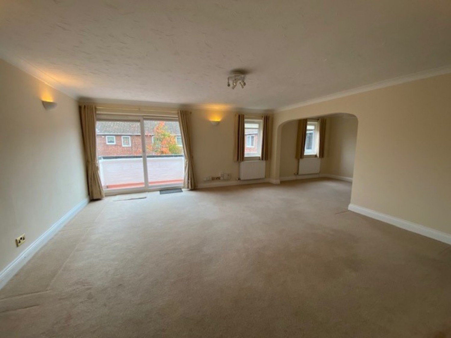 2 bedroom Flat for Letting Fairlawns, Newmarket
