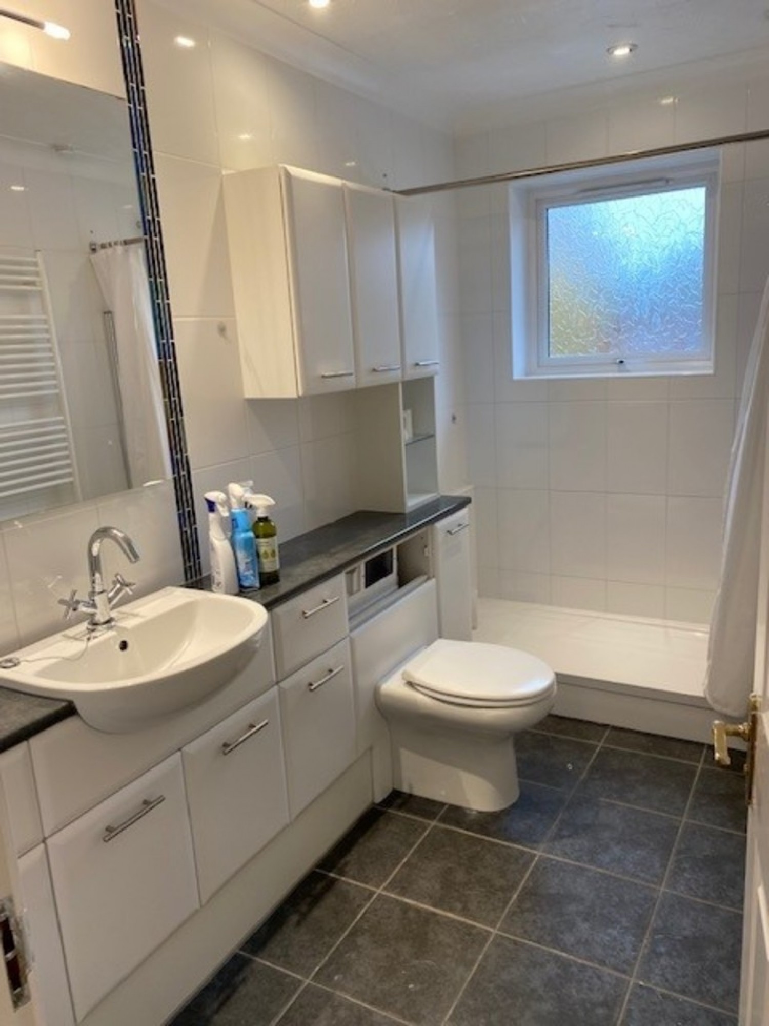 2 bedroom Flat for Letting Fairlawns, Newmarket